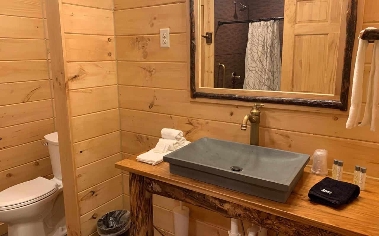 Briarwood Cabin By Amish Country Lodging Берлин Экстерьер фото